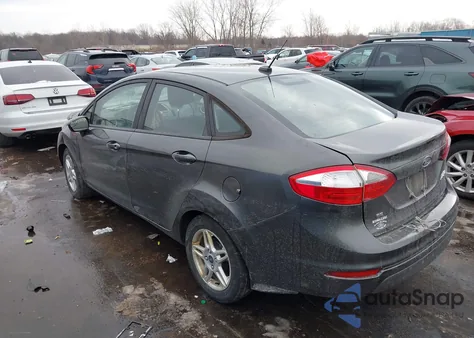 2018 Ford Fiesta Se z USA, uszkodzony, nr VIN 3FADP4BJ3JM142406